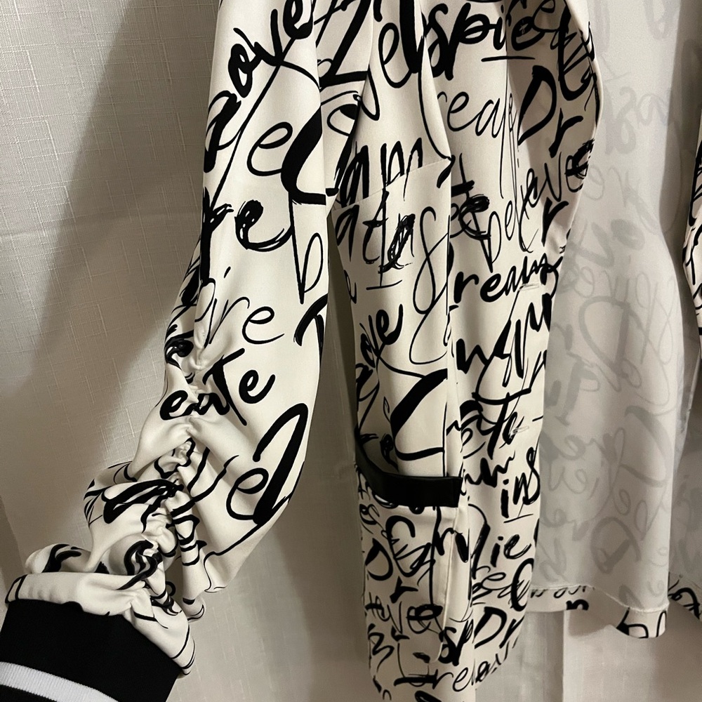 Joseph Ribkoff Black & White Script-Print Open Blazer - Picture 3 of 5